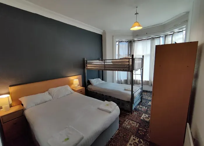 Guest House 46 Blackpool